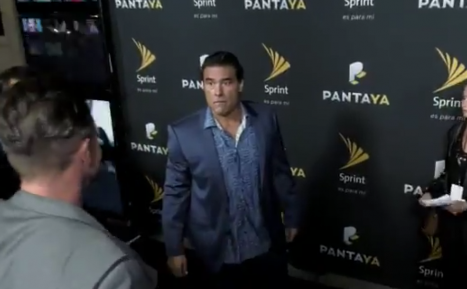El actor mexicano Eduardo Y&aacute;&ntilde;ez golpe&oacute; a un periodista que lo cuestion&oacute; sobre la relaci&oacute;n que lleva con su hijo mayor. (Foto: Captura de video)