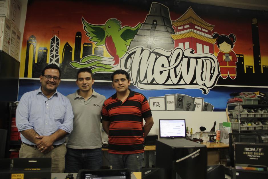 Guillermo Alfonso, Kevin González y Noe Rodríguez son las mentes maestras de Molvu. (Foto: Fredy Hernández/Soy502)