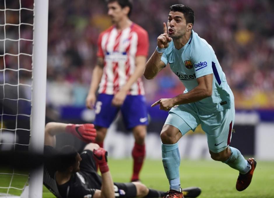 Luis Su&aacute;rez puso el empate para el Barcelona frente al Atl&eacute;tico de Madrid. (Foto: AFP)