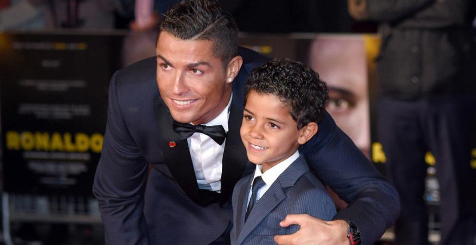 En varias ocasiones, CR7 ha publicado incre&iacute;bles jugadas de su hijo. (Foto: Archivo)