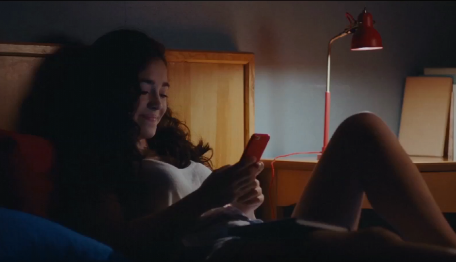 El 70% de los padres no sabe qu&eacute; es el&nbsp;"grooming". (Foto: Captura de pantalla, pieza publicitaria "Love Story").&nbsp;