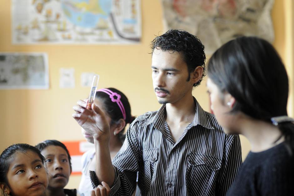 Los estudiantes que actualmente cursan Bachillerato en Educaci&oacute;n podr&aacute;n terminar la carrera. (Foto: Soy502)