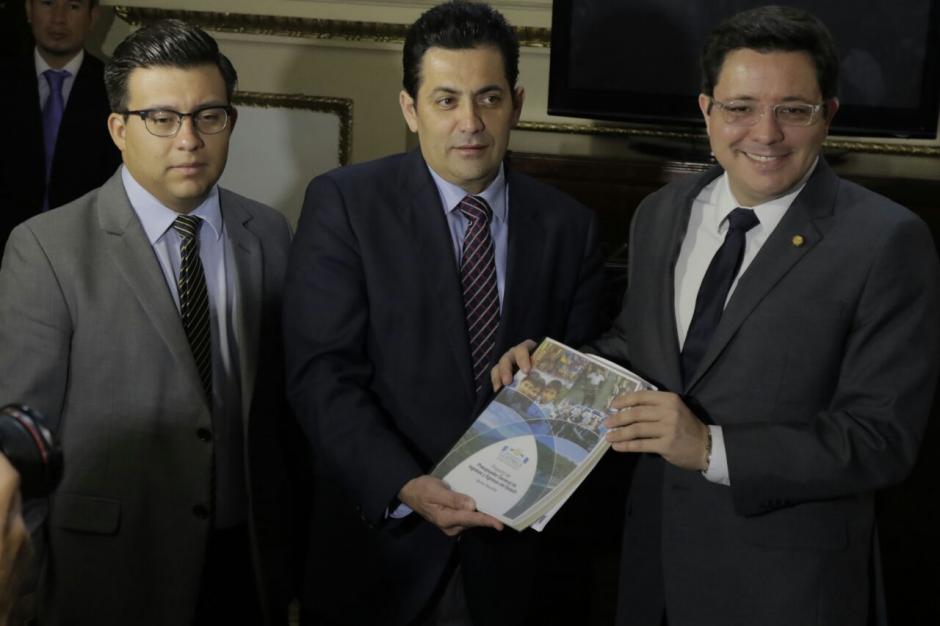 La fecha límite para la aprobación del presupuesto en el Congreso es el 30 de noviembre. (Foto: Alejandro Balán/Soy502)