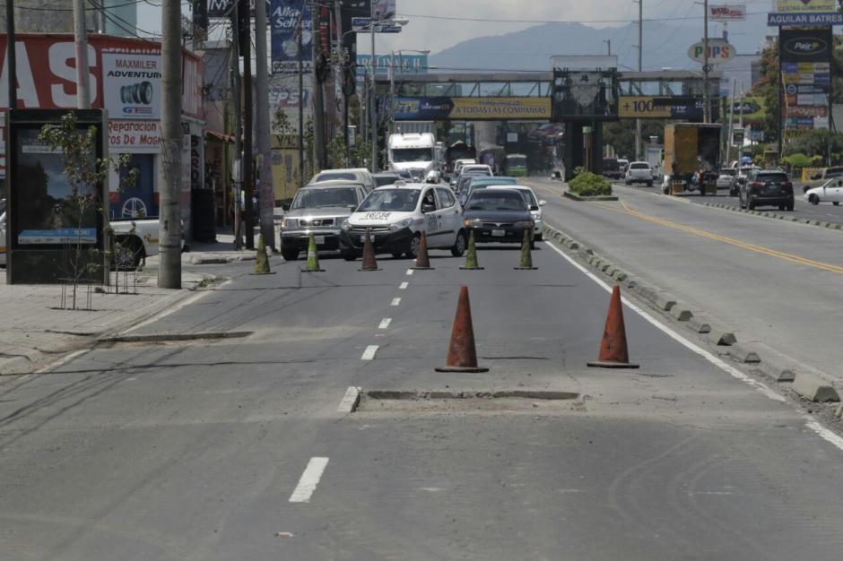 El tr&aacute;fico en la Aguilar Batres es complicado debido a la reparaci&oacute;n que la comuna realiza en la v&iacute;a. (Foto: Alejandro Bal&aacute;n/Soy502) 