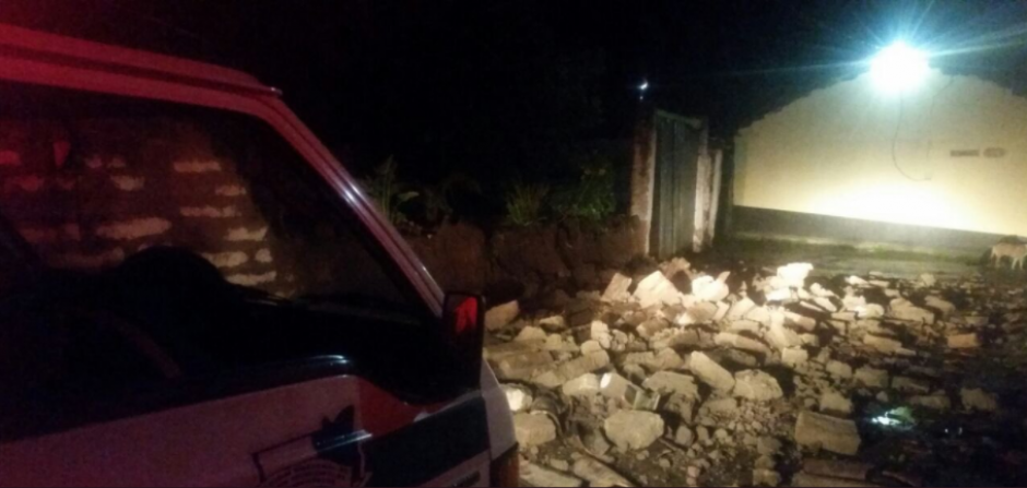 Los cuerpos de socorro ya informaron de los primeros daños materiales por el sismo que fue sensible la noche del jueves 7 de septiembre. (Foto: CBMDepartamentales).&nbsp;