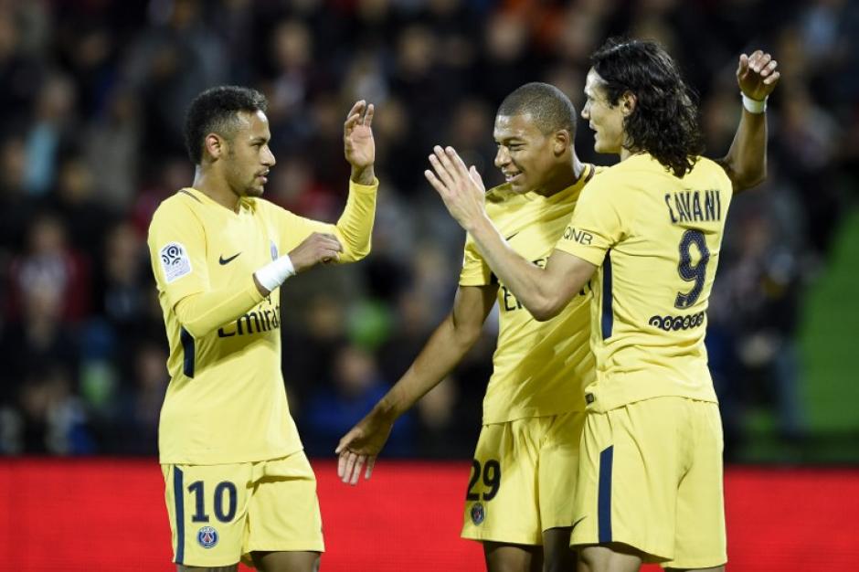 Mbapp&eacute; debuta y el PSG golea en el estreno del tridente MCN. (Foto: AFP)