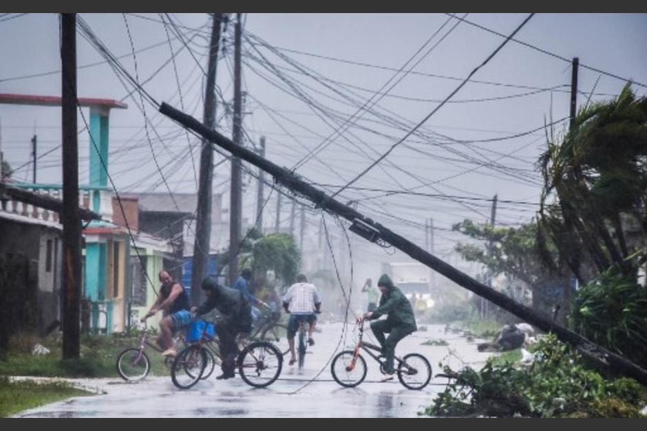Casas derribadas, ciudades costeras inundadas y cosechas arruinadas, dej&oacute; Irma a su paso por Cuba. (Foto: AFP)