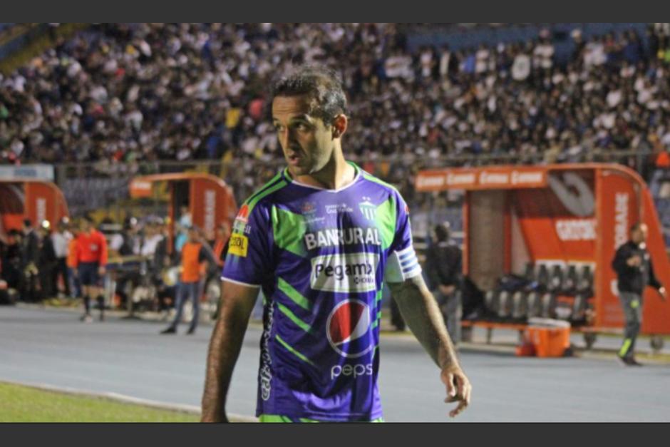 Cob&aacute;n Imperial pide que Jos&eacute; "El Moyo" Contreras sea sancionado por lesi&oacute;n de Roger Bastos. (Foto: Archivo/Soy502)