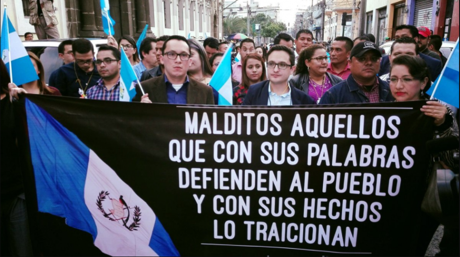 Fiscales del Ministerio Público también se sumaron a las muestras de rechazo contra las reformas aprobadas por el Congreso.(Foto: Prensa Comunitaria)