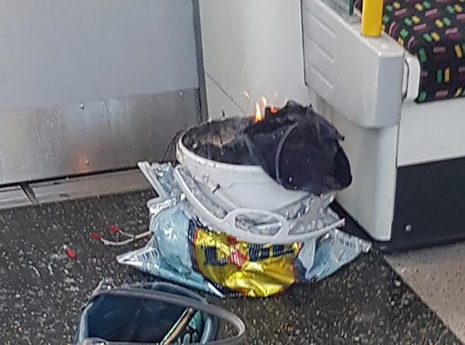 M&aacute;s de 20 personas resultaron heridas durante la explosi&oacute;n de una bomba en el metro en Londres. (Foto: AFP)