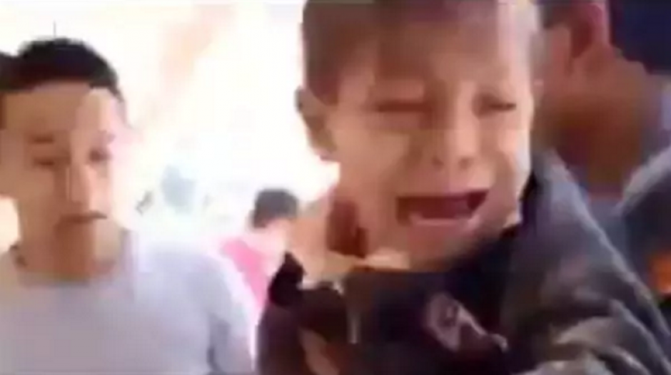 Este es el rescate de los ni&ntilde;os atrapados en un colegio en M&eacute;xico tras el terremoto. (Foto: captura de pantalla)&nbsp;