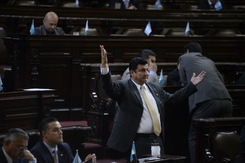 FCN y sus aliados evitaron que el presidente Jimmy Morales quedara sin inmunidad. (Foto: Wilder López/Soy502)