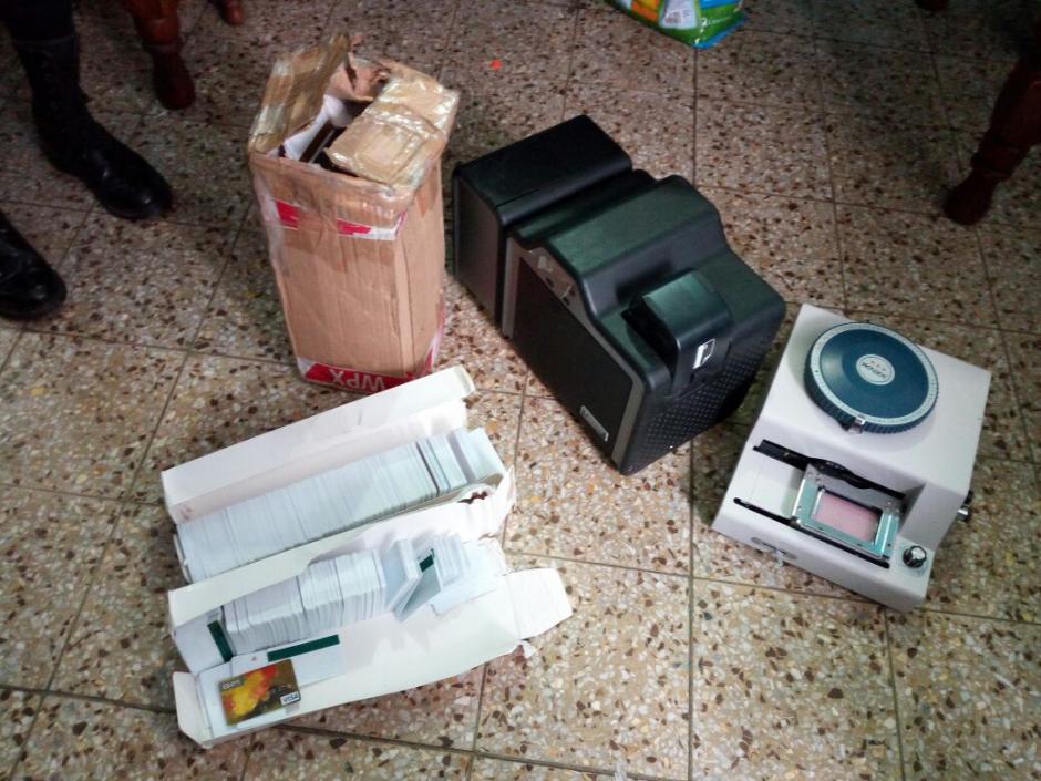 Esto localiz&oacute; la PNC durante los allanamientos. (Foto: PNC)