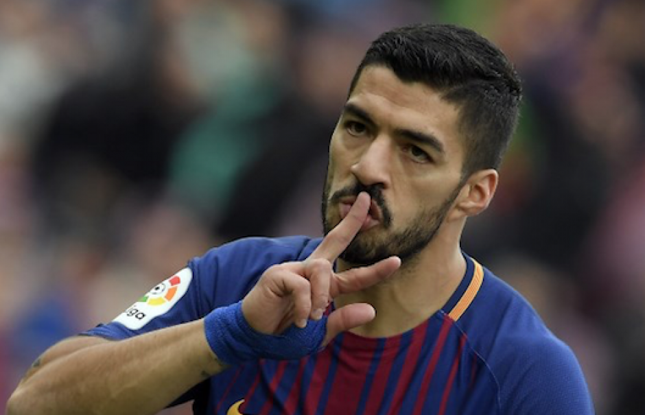 Luis Suárez lanza un mensaje a quienes critican al Barcelona. (Foto: AFP)