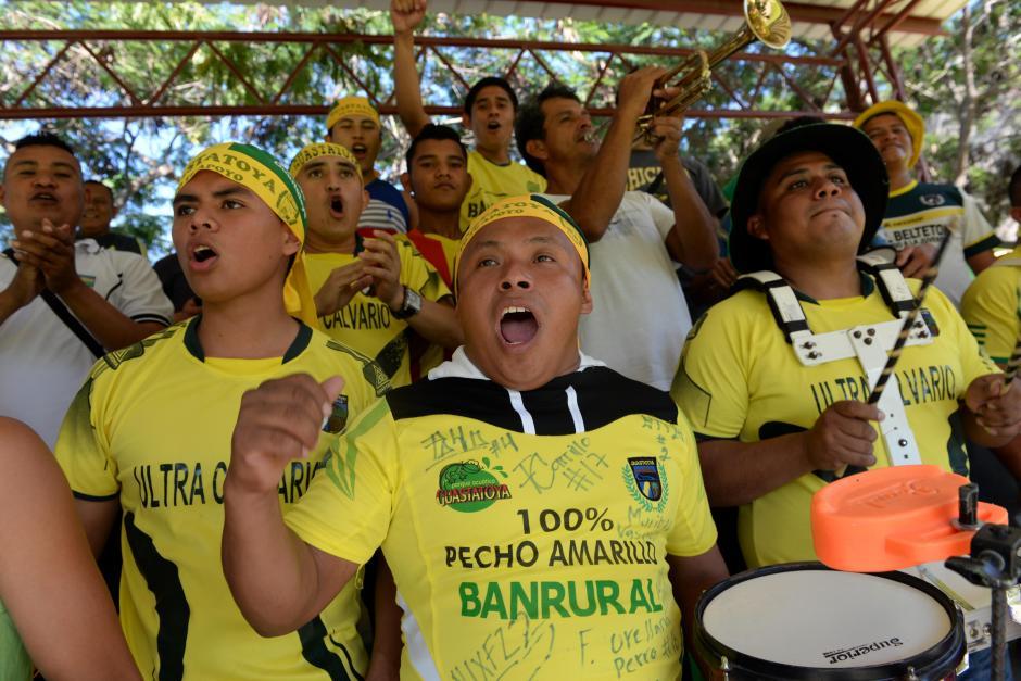 La afici&oacute;n de Guastatoya despidi&oacute; de la Liga Nacional a Marquense, con c&aacute;nticos y aplausos. (Foto: archivo/Soy502)