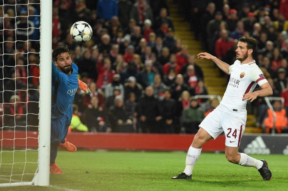 Liverpool vence 5-2 Roma&nbsp; y el primer finalista de Champions se definirá en Roma. (Foto: AFP)