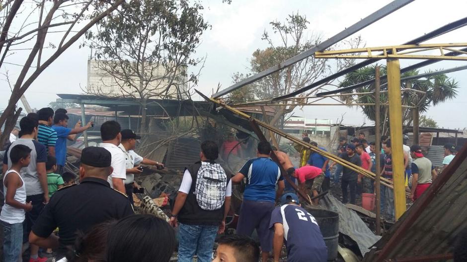 Una explosi&oacute;n dentro de una coheter&iacute;a dej&oacute; una persona muerta y varias heridas. (Foto: @SantosDalia)