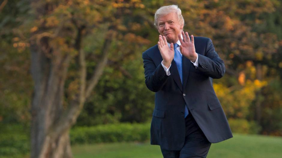 Se populariza la imagen de una mujer por su gran parecido con el presidente Donald Trump. (Foto: actualidad.rt.com)