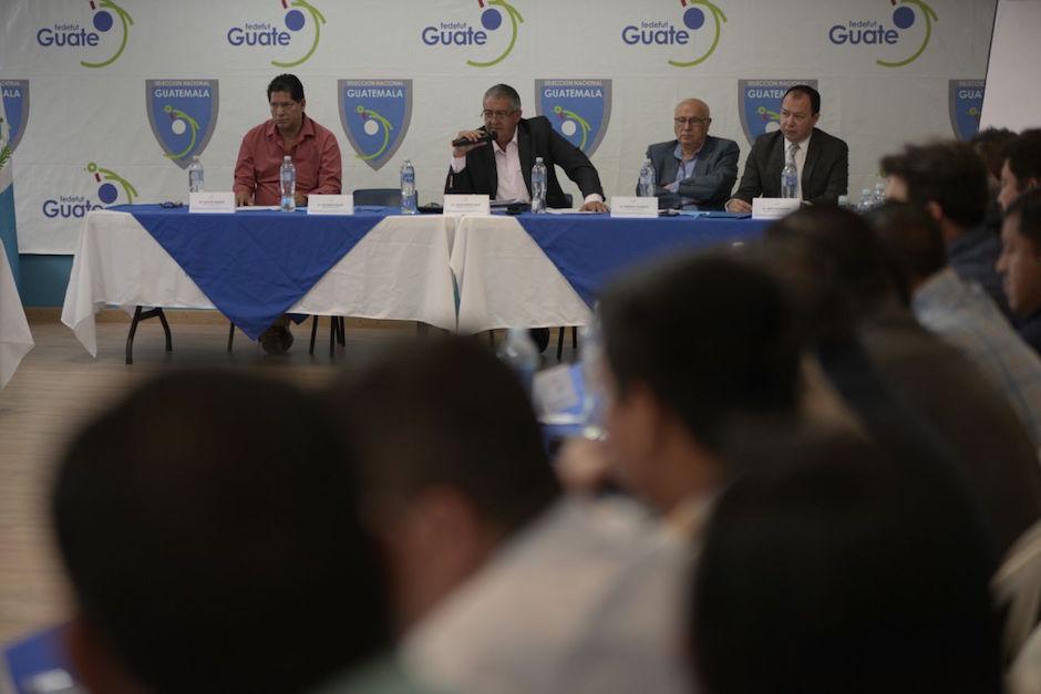 Jorge Mario Véliz y el resto del Comité Ejecutivo de la Fedefut tendrán que entregar los cargos. (Foto: archivo/Soy502)