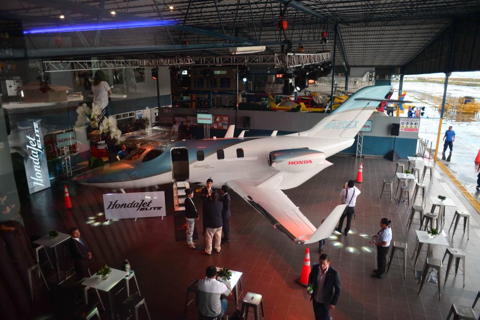 El aeronave abri&oacute; sus puertas para que los guatemaltecos conozcan sus detalles. (Foto: Jes&uacute;s Alfonso/Soy502)