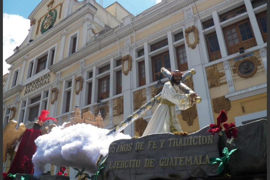 Los cortejos procesionales podrían quedar sin autorización si las hermandades no cumplen con el mandamiento de la Iglesia católica. (Foto: archivo/Soy502)