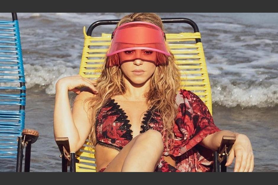 Acusan a Shakira de copiar a Beyonc&eacute; y jennifer l&oacute;pez. (Foto: captura de pantalla)&nbsp;