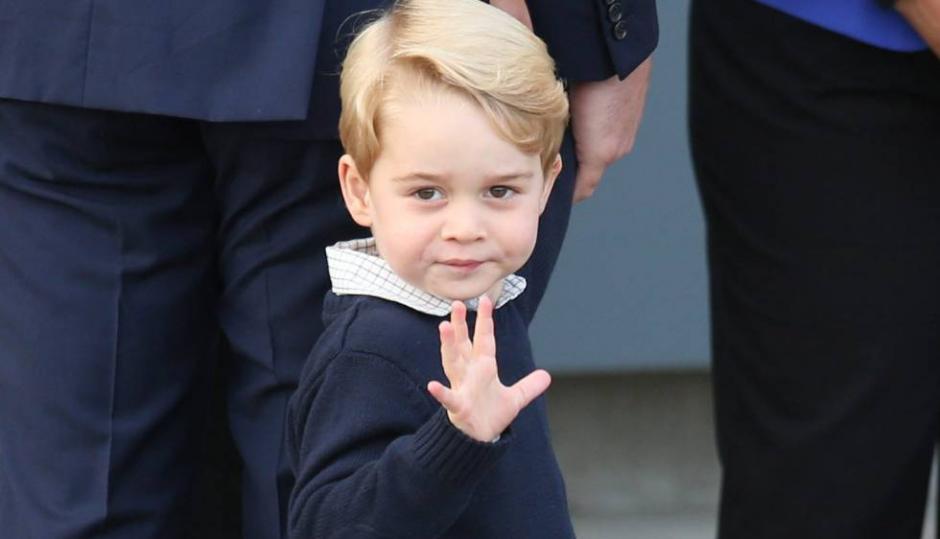 El pr&iacute;ncipe george es uno de los mejores vestidos de inglaterrA. (Foto: AFP)&nbsp;