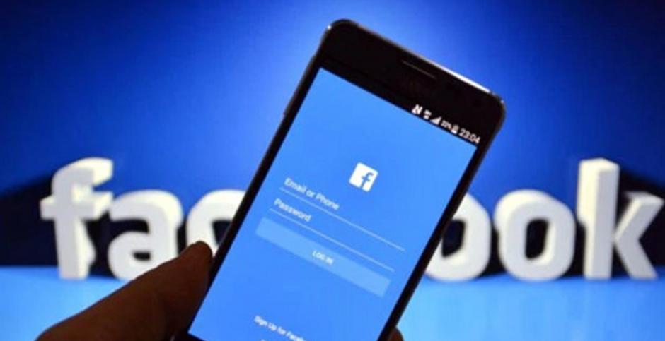 La ca&iacute;da de Facebook se reporta a nivel mundial. (Foto: Agencias)
