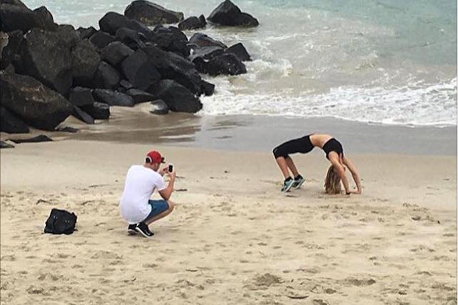 Algunos novios tienen paciencia de monje para hacer series de im&aacute;genes de sus novias hasta lograr la fotograf&iacute;a perfecta. (Foto: Facebook/Boyfriends of Instagram)