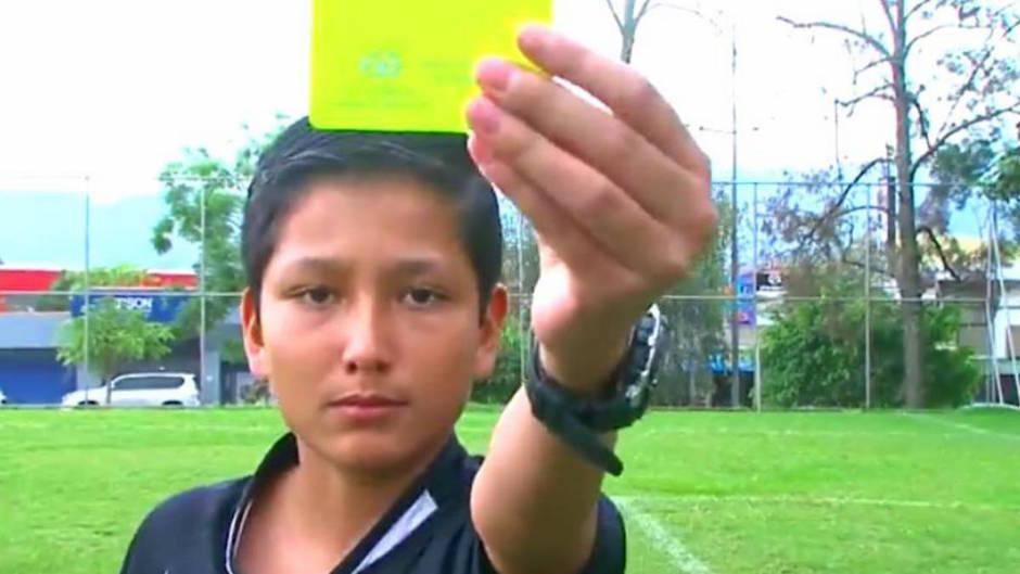 Con 12 a&ntilde;os Erick Villalobos es el tico m&aacute;s joven en graduarse como &aacute;rbitro. (Foto: As.com)
