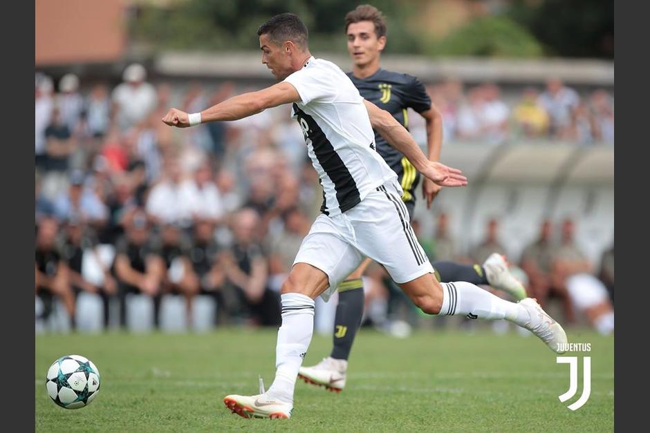 Cristiano Ronaldo debutó este domingo con la Juventus en donde se estrenó con un gol. (Foto: Facebook/Juventus)