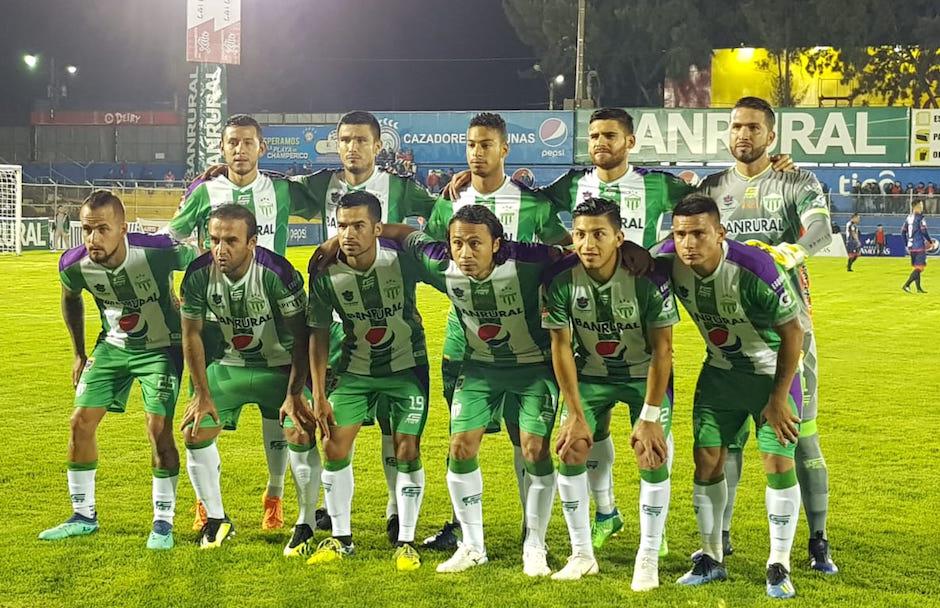 Este fue el equipo titular de Antigua GFC en el duelo ante Xelajú MC del pasado miércoles. (Foto: Xelajú MC)
