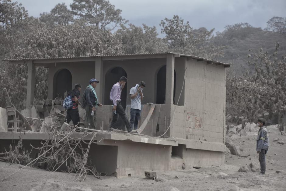 Durante 20 d&iacute;as los vecinos seguir&aacute;n buscando los restos de sus familiares. (Foto: Archivo/Soy502)