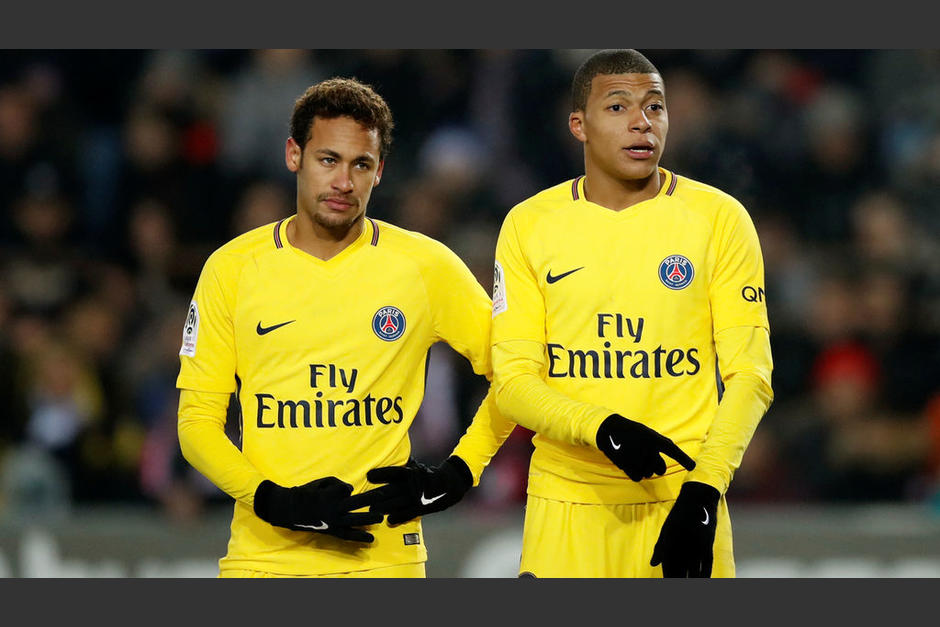 Mbapp&eacute; o Neymar podr&iacute;an dejar en las pr&oacute;ximas horas el PSG para ir al Real Madrid por el fair play financiero. (Foto: AFP)