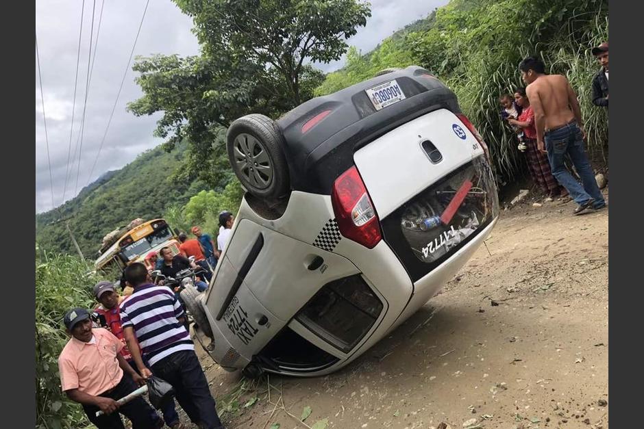 El accidente se report&oacute; en un camino de terracer&iacute;a de Alta Verapaz. (Foto: captura pantalla)&nbsp;