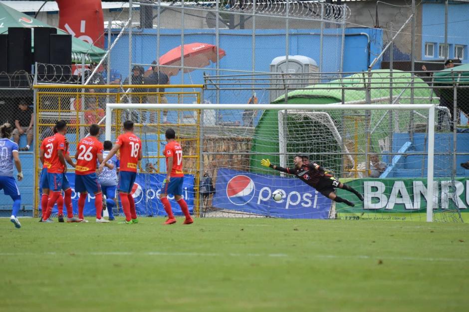 Municipal cae al medio tiempo contra Iztapa (Foto: Rudy Martínez/Soy502)