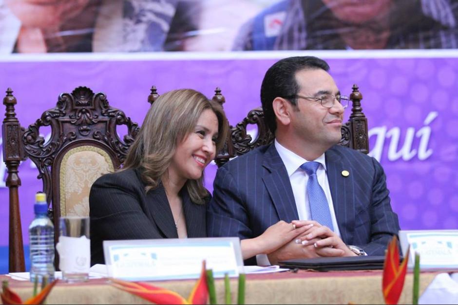 El matrimonio Morales Marroqu&iacute;n celebra sus 25 a&ntilde;os de casados. (Foto: Gobierno)