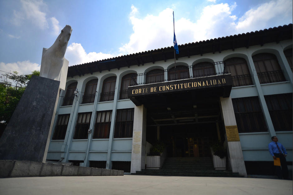 La CC aceptó para su trámite el primer amparo interpuesto en contra del mandatario guatemalteco. (Foto: Archivo/Soy502)