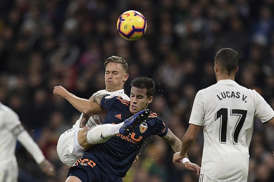 Real Madrid y Valencia se enfrentan en el estadio Santiago Bernabéu. (Foto: AFP)