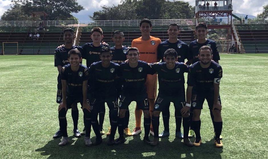 El equipo sub-17 de Comunicaciones en el torneo de la Uncaf. (Foto: Uncaf)