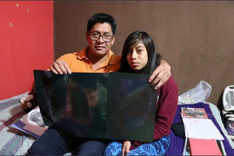 Jessica y su padre. (Foto:The world news)