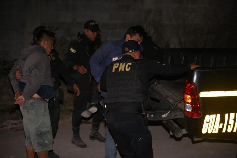 Tres hombres fueron capturados por este hecho. (Foto:PNC)