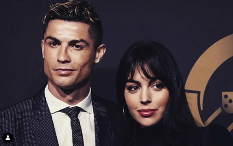 Cristiano Ronaldo y Georgina Rodríguez sorprenden a niños en un hospital de Turín. (Foto: Instagram)