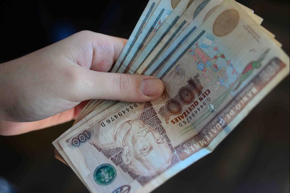 Jimmy Morales decidió no aumentar el salario mínimo para este 2019. (Foto: Archivo/Soy502)