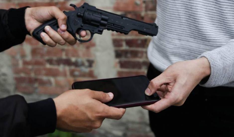 Al detenido se le buscaba por robar celulares. (Foto: Con fines ilustrativos)