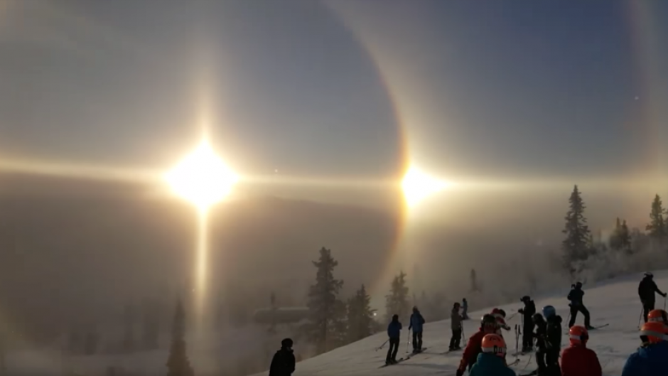 Esto es lo que dice la NASA sobre el fen&oacute;meno que se observ&oacute; en el cielo de Suecia y que sorprendi&oacute; a internautas. (Foto: actualidad.rt.com)