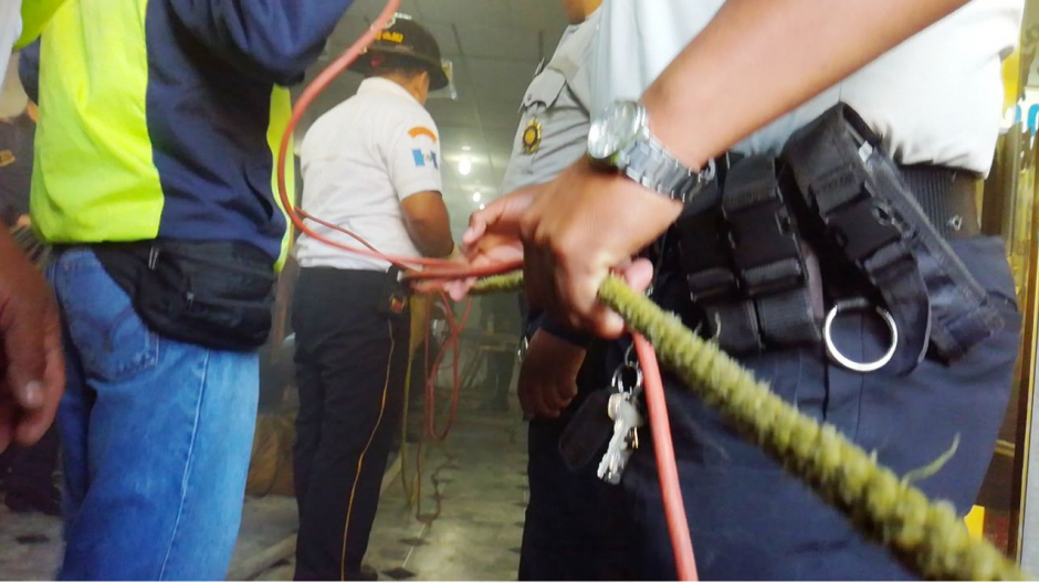 Las instituciones realizaron la labor. (Foto: PNC) 