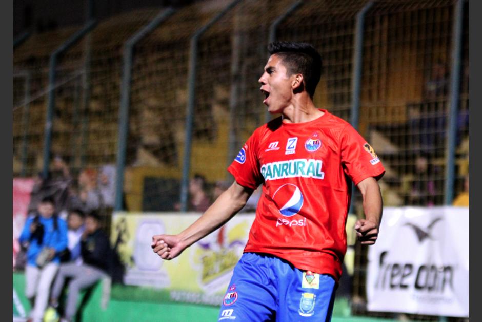 El futbolista guatemalteco, John Méndez jugador de Municipal quedó inhabilitado en el fútbol nacional e internacional por supuesto analítico adverso (dopaje). (Foto: Luis Barrios/Soy502)