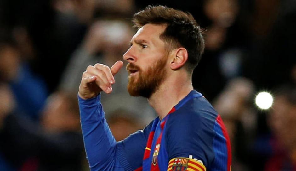 Lionel Messi le desea suerte a David Beckham en su nueva aventura en la MLS. (Foto: AFP)