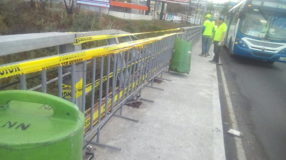 Estos son los daños que presenta el Puente Belice tras las múltiples colisiones que se registraron el viernes recién pasado. (Foto: Ministerio de Comunicaciones)
